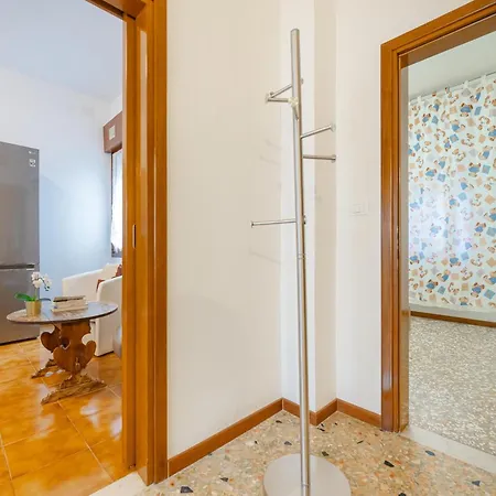 Tatiana Flat-10 Minutes From * Velence